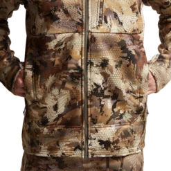 'Sitka' Men's Traverse Jacket - Waterfowl : Waterfowl Marsh -Sports Shop IMG SITKA WL 2022 600028 WL Traverse Jacket Optifade Waterfowl 592p Studio 03939 1024x1024@2x