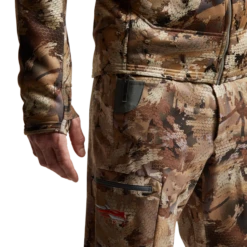 'Sitka' Men's Traverse Pant - Waterfowl : Waterfowl Marsh -Sports Shop IMG SITKA WL 2022 600029 WL Traverse Pant Optifade Waterfowl 592p Studio 04008 1024x1024@2x